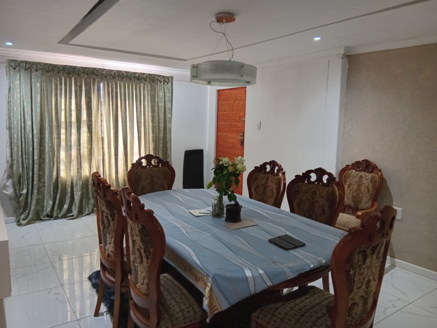 2 Bedroom Property for Sale in Kwa Nobuhle Eastern Cape